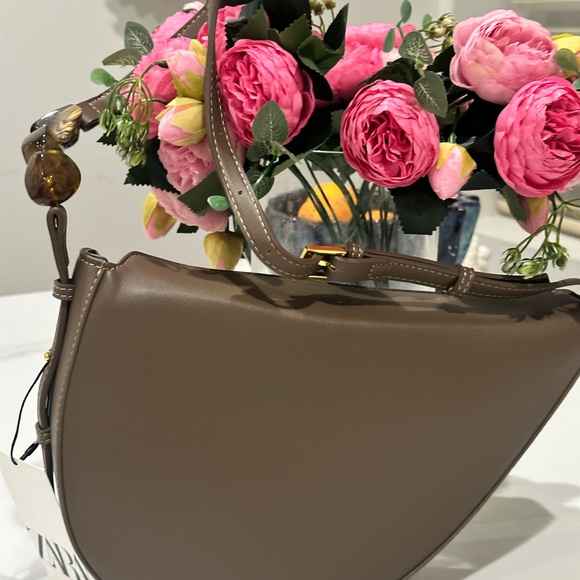 NWT| Zara Crossover Bag 🔥 - Picture 4 of 10